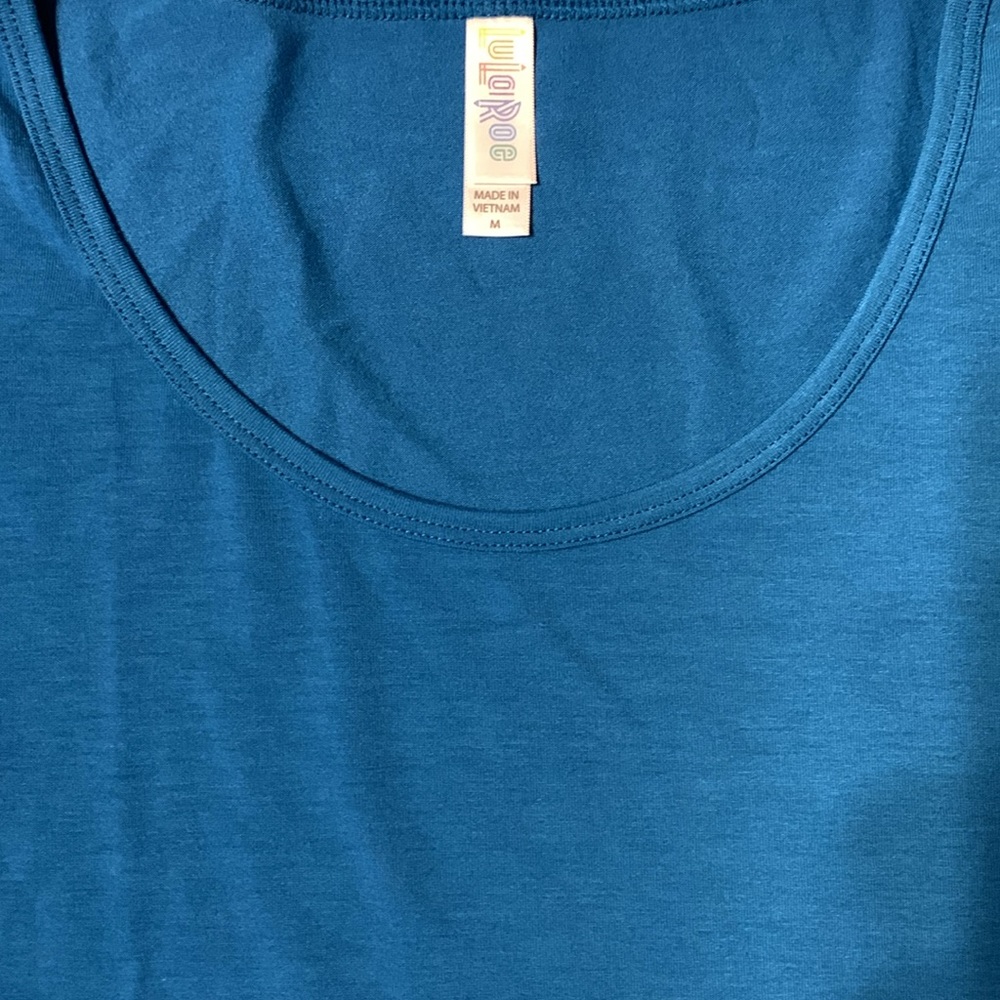 Lularoe Lynnea - Picture 2 of 4